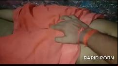 दो बहनें और एक केला